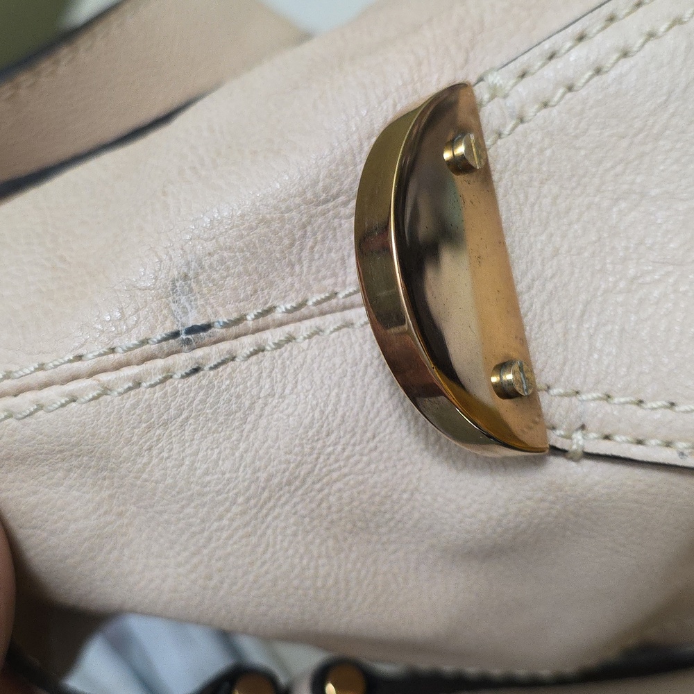 Chloe | Beige Pebblegrained Shoulder Bag - Picture 10 of 16